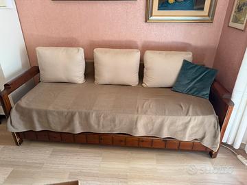 Mobili di legno vero