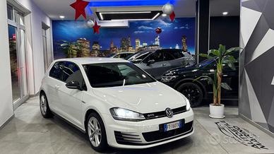 Volkswagen Golf GTD 2.0 TDI 3p.-2015