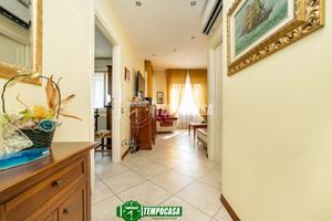 VILLA SINGOLA CON DUE SOLUZIONI ABITATIVE GIARDINO