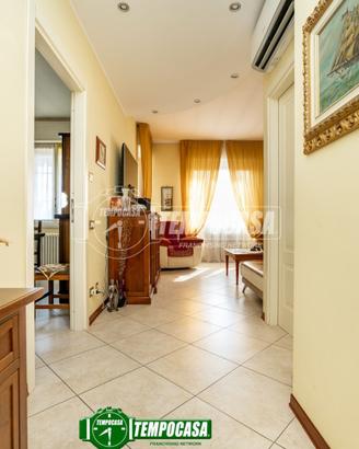 VILLA SINGOLA CON DUE SOLUZIONI ABITATIVE GIARDINO