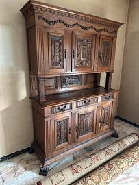 Credenza in stile rinascimento