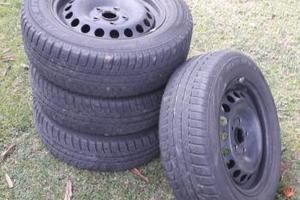 Gomme invernali e cerchi 195 65 R15