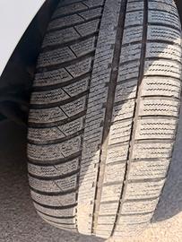 Gomme 225/45 r17