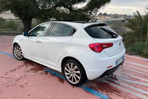 Giulietta bicolor 2.0 diesel 140 cavalli 183.000km