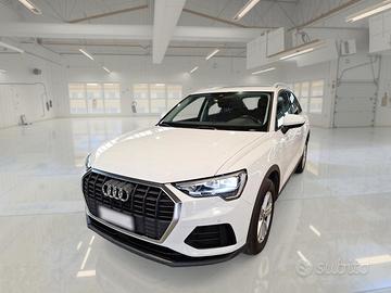 AUDI Q3 45 TFSI e S tronic Business