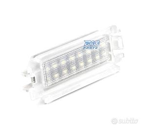 LUCI TARGA A LED RENAULT CLIO II 01-04 DACIA LOGAN