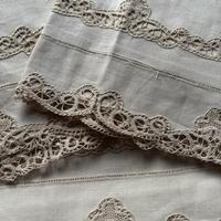 Lenzuolo matrimoniale ricamato