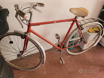 bicicletta vintage rossa