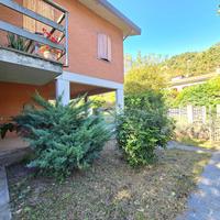 4 LOCALI A FORNOVO DI TARO