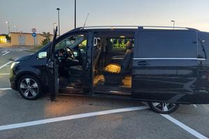 Mercedes Van V250