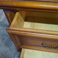 cassettiera in legno dim 123x54x85cm