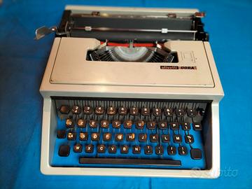 VINTAGE: MACCHINA DA SCRIVERE OLIVETTI MODELO DORA
