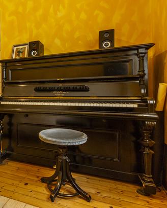 Blüthner Pianoforte Verticale