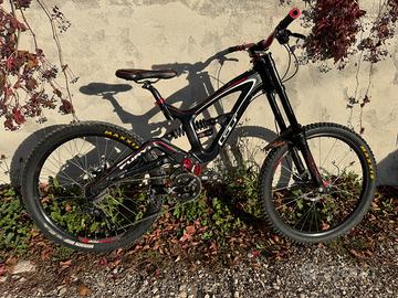 Bici da downhill GT Fury