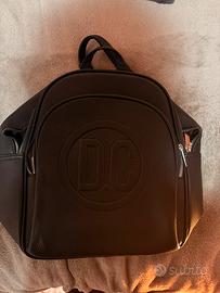 Zaino nero DC nuovo – elegante e capiente