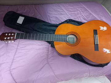 Chitarra yamaha