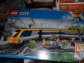 LEGO 60197 treno passeggeri city NUOVO MISB new
