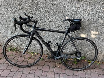 Bici da corsa Scott R1 in carbonio revisionata