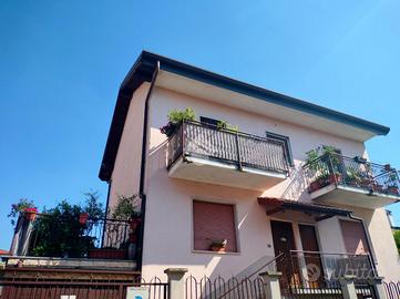 CASA SEMINDIPENDENTE A CESANO BOSCONE