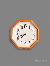 Orologio da parete vintage in legno ottagonale