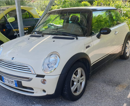 Mini One 2005