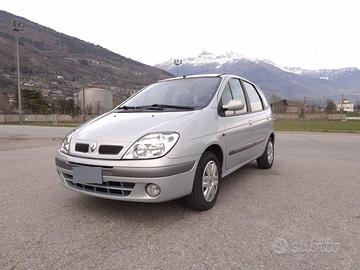 Renault Scenic del 2002
