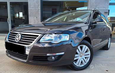 VOLKSWAGEN PASSAT VARIANT 2.0 TDI 140 CV