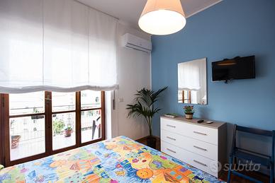 Panorama vesuvius central in front of the metro