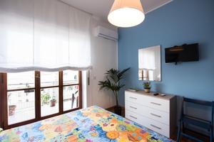 Panorama vesuvius central in front of the metro