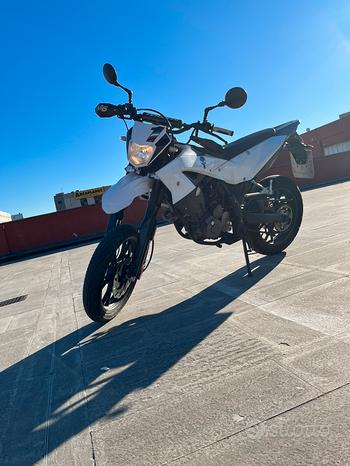 Motard 125