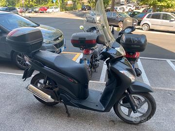 Honda SH SPORT