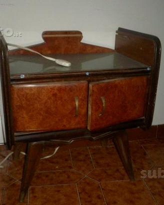 Comodini antichi