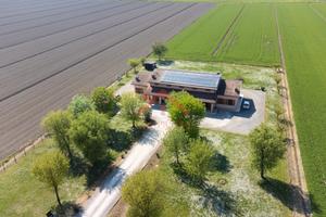 Porzione di villa bifamiliare a piano terra