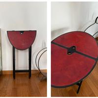 Tavolino pezzo di design a muro