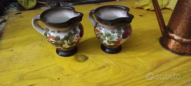 set di oggetti d'antiquariato