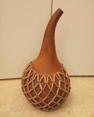 Cabasa realizzata a mano con zucca
