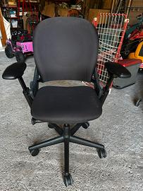 Sedia per ufficio regolabile