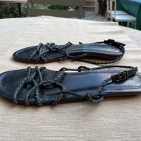 Sandali flat di Karma Koma in pelle intrecciata