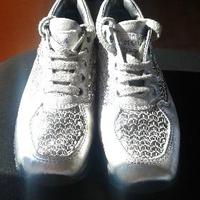 Hogan misura 29 grigio ben tenute usate pochissimo