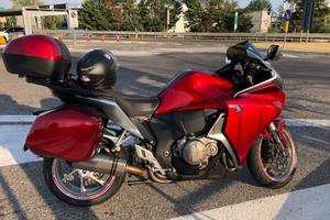 VFR 1200 F 