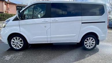 Ford Tourneo Custom Titatium MHEV