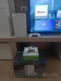 Xbox series X 1 tera bianca.