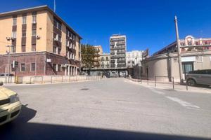 Stabile/Palazzo - Bari