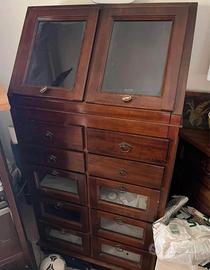 Mobile Espositore in Legno