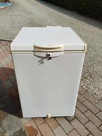 Freezer a pozzetto Whirlpool