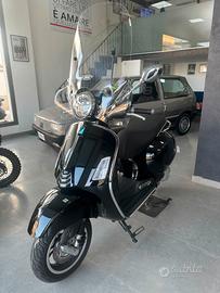 Piaggio Vespa 310 GTS hpe