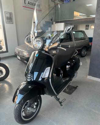Piaggio Vespa 310 GTS hpe
