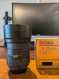Obiettivo Nikon 28-70