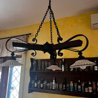 Lampadario in ferro battuto