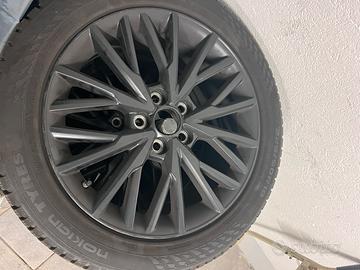 Cerchi con gomme invernali toyota c hr